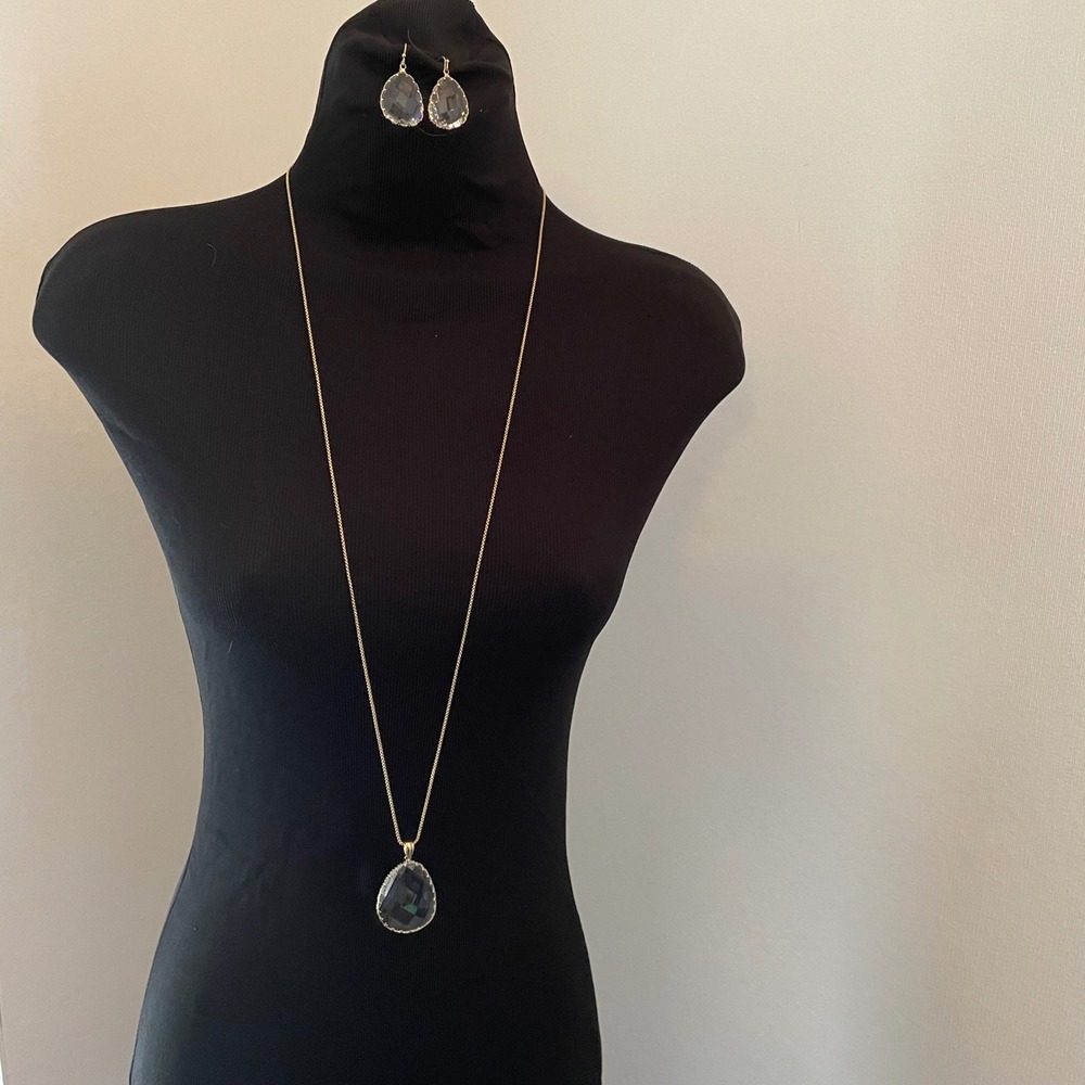 Gold Tone Clear Teardrop Pendant Necklace and Earring Set